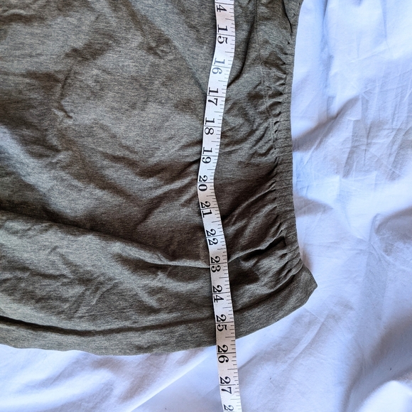 Like new Lululemon In The Flow Ruched tank top size 6 - Picture 7 of 10